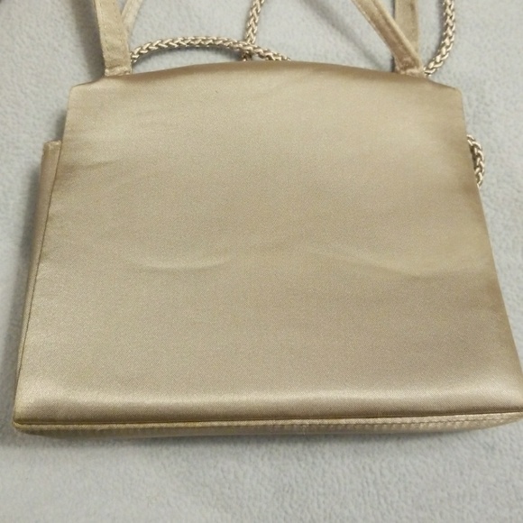 Adorable Beaded Mini Purse - Picture 4 of 8